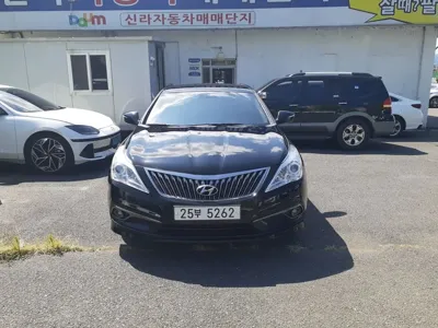 Hyundai Grandeur · 2015 год