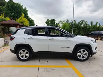 Jeep Compass 2019, 97000 км, за 42000 CNY