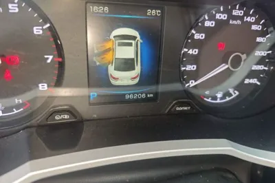 Geely Auto Emgrand GL 2017, 96199 км, за 26960.75 CNY - фото 12