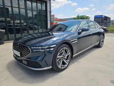 Genesis G90 · 2023 год