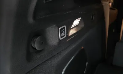 Jeep Cherokee 2023, 16303 км, за 74000000 KRW - фото 39