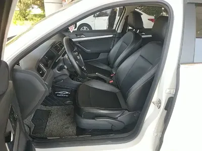 Volkswagen Lavida 2019, 53700 км, за 45199 CNY - фото 15