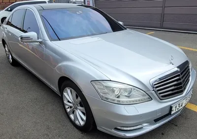 Mercedes-Benz S-Class · 2010 год