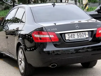 Mercedes-Benz E-Class 2011, 120000 км, за 5500000 KRW - фото 4
