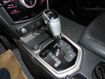 KG_Mobility_Ssangyong TIBOLI 2016, 121499 км, за 7300000 KRW - фото 12