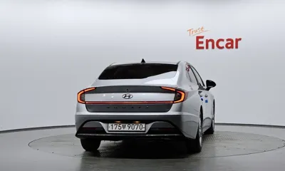 Hyundai Sonata 2022, 68281 км, за 13600000 KRW - фото 4