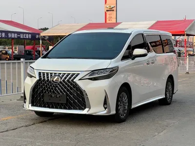 Lexus LM · 2020 год