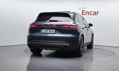 Porsche Cayenne 2019, 96478 км, за 60880000 KRW