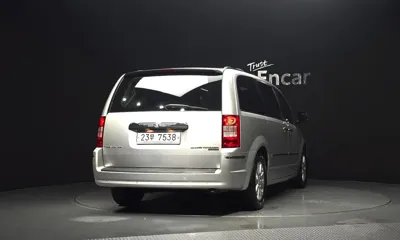 Chrysler Grand Voyager 2010, 84269 км, за 6100000 KRW