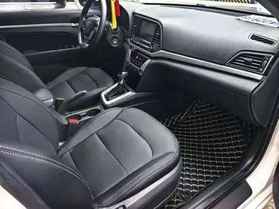 Hyundai Elantra 2018, 70000 км, за 38000 CNY