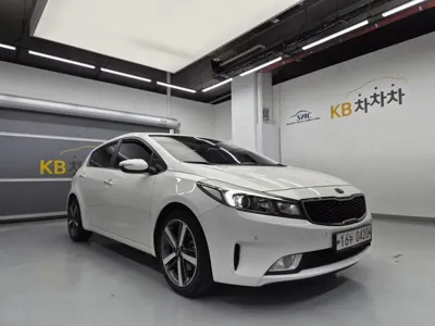 Kia K3 · 2016 год