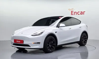Tesla Model Y · 2022 год