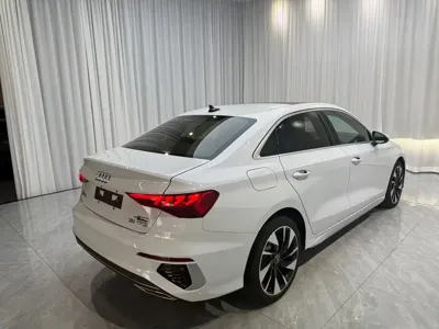 Audi A3 2022, 22000 км, за 145800 CNY