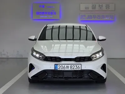 Kia K3 · 2022 год
