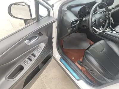 Hyundai Santa Fe 2020, 96300 км, за 80800 CNY - фото 16