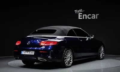 Mercedes-Benz C-Class 2017, 64972 км, за 26000000 KRW