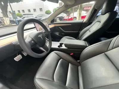 Tesla Model 3 2021, 130000 км, за 126800 CNY - фото 9