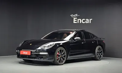 Porsche Panamera · 2017 год