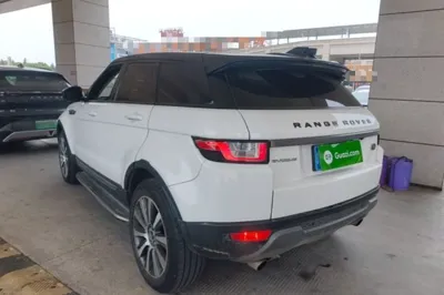 Land Rover Range Rover Evoque 2017, 73400 км, за 67429.06 CNY