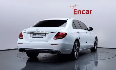 Mercedes-Benz E-Class 2019, 101648 км, за 17990000 KRW