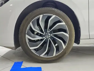 Volkswagen Golf 2023, 28500 км, за 95800 CNY - фото 6