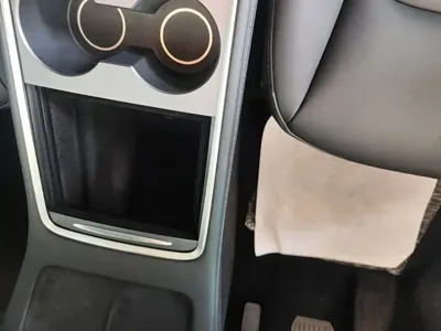 Tesla Model Y 2023, 34000 км, за 181200 CNY - фото 9