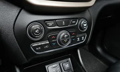 Jeep Cherokee 2017, 62538 км, за 12900000 KRW - фото 27