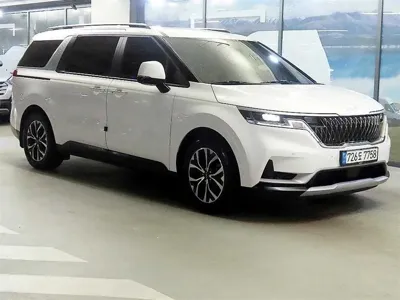 Kia Canival · 2023 год