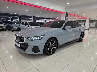 BMW 5-Series · 2026 год