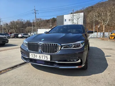 BMW 7-Series · 2016 год