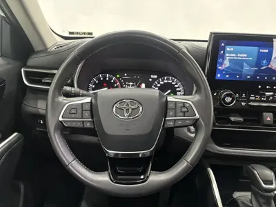Toyota Highlander 2024, 33000 км, за 198800 CNY - фото 16