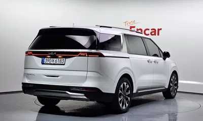 Kia Canival 2022, 51015 км, за 27200000 KRW