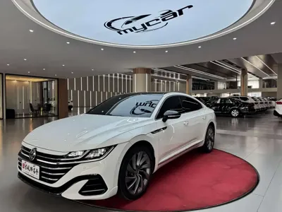 Volkswagen CC · 2022 год