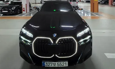 BMW 7-Series · 2025 год