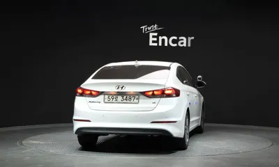 Hyundai Avante 2018, 12217 км, за 12100000 KRW - фото 4