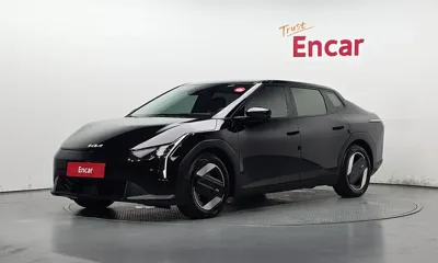 Kia EV4 · 2026 год