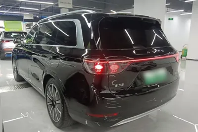 Hima AITO M9 2024, 39600 км, за 330900.42 CNY