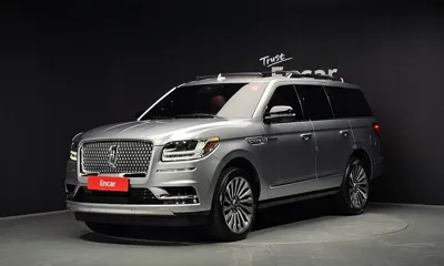 Lincoln Navigator · 2021 год