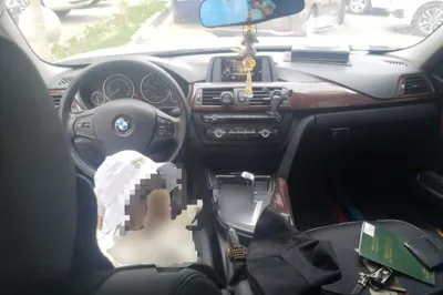 BMW 3 Series 2015, 125399 км, за 40150.87 CNY - фото 9