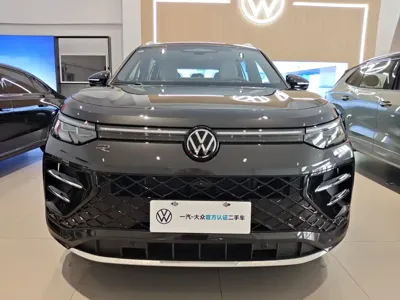 Volkswagen Tayron 2025, 4000 км, за 169800 CNY