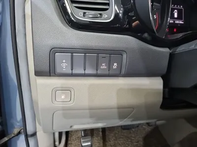 Kia Canival 2016, 120000 км, за 9800000 KRW - фото 10