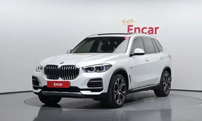 BMW X5 · 2022 год