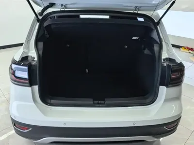 Volkswagen Tacqua 2021, 42400 км, за 65800 CNY