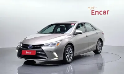 Toyota Camry · 2017 год