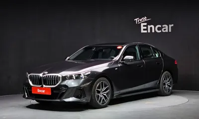 BMW 5-Series · 2025 год