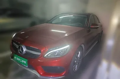 Mercedes-Benz C-Class · 2018 год