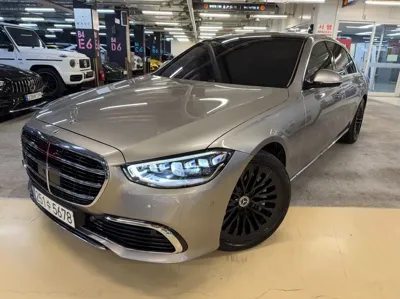 Mercedes-Benz S-Class · 2023 год