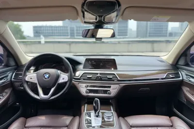 BMW 7 Series 2019, 121000 км, за 272882.11 CNY - фото 33
