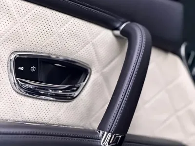 Bentley Flying Spur 2019, 40000 км, за 1020000 CNY - фото 14