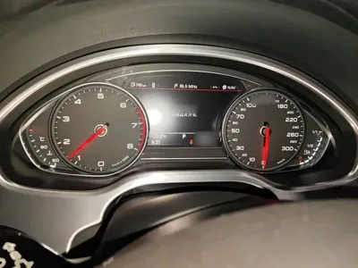 Audi A8 2014, 102100 км, за 91100 CNY - фото 4